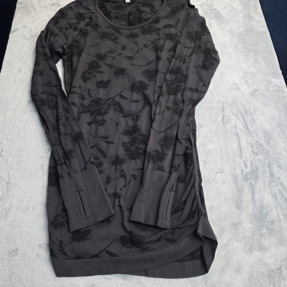 Athleta Momentum Floral Jacquard Long Sleeve Top Black Gray Small‎ 486853